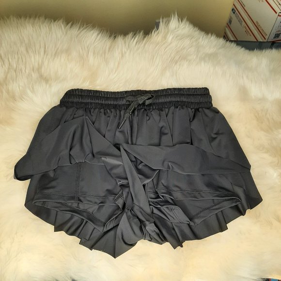NWOT!!!  Lightweight Tulip Style running Shorts Black, inner shorts!!! - Picture 3 of 7